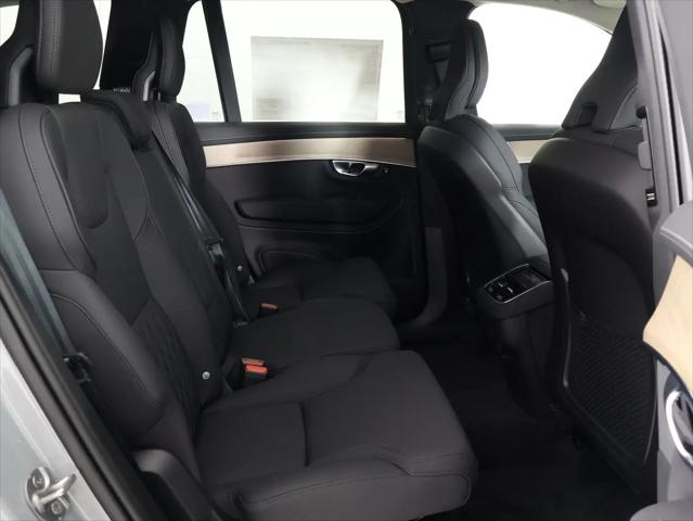 2026 Volvo XC90 Core, B6 AWD Gas mild hybrid, Gasoline, Bright, 7 Seats