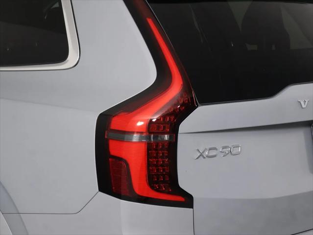 2026 Volvo XC90 Core, B6 AWD Gas mild hybrid, Gasoline, Bright, 7 Seats