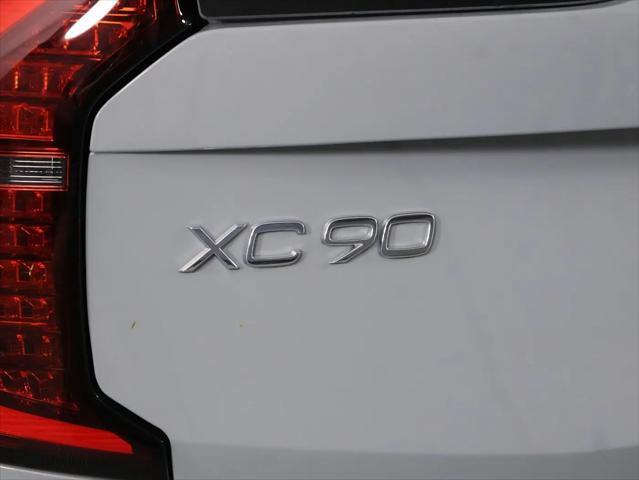 2026 Volvo XC90 Core, B6 AWD Gas mild hybrid, Gasoline, Bright, 7 Seats