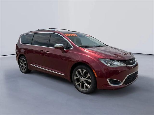 2017 Chrysler Pacifica Limited for sale in Knoxville, TN