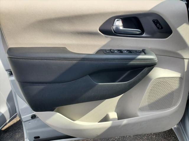 2023 Chrysler Pacifica Touring L AWD