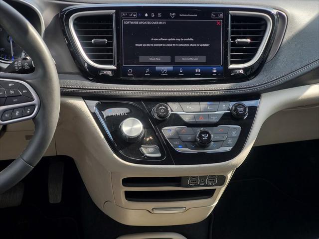 2023 Chrysler Pacifica Touring L AWD