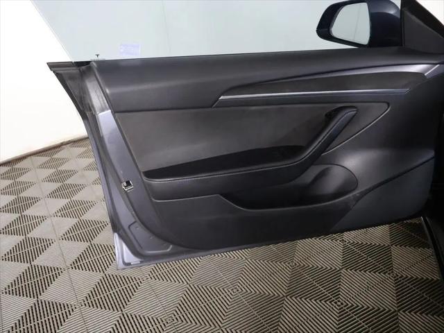 2021 Tesla Model 3 Standard Range Plus Rear-Wheel Drive