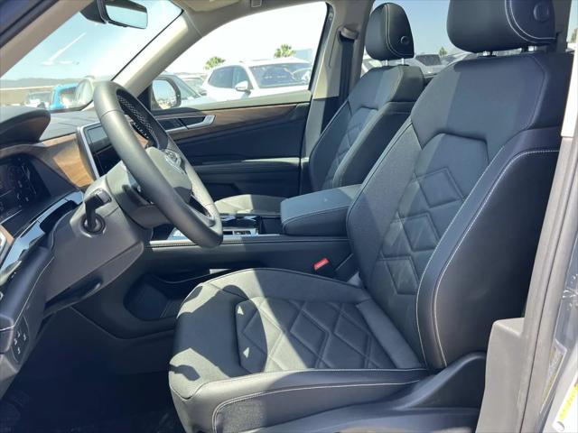 2026 Volkswagen Atlas SE with Technology