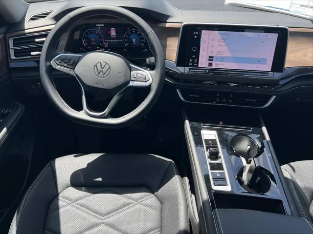 2026 Volkswagen Atlas SE with Technology