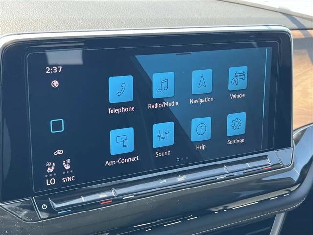 2026 Volkswagen Atlas SE with Technology