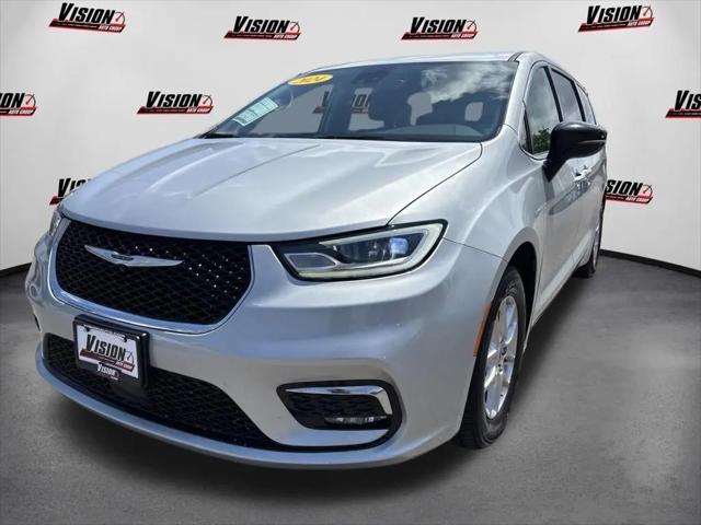2024 Chrysler Pacifica Touring L for sale in Greece, NY