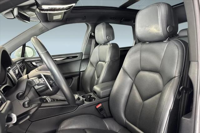 2023 Porsche Macan Macan