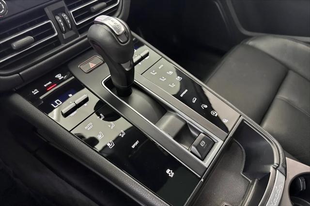 2023 Porsche Macan Macan