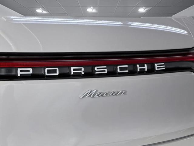 2023 Porsche Macan Macan
