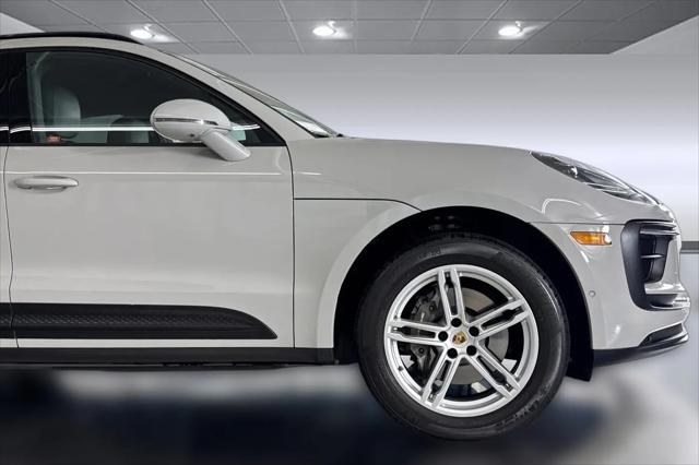 2023 Porsche Macan Macan