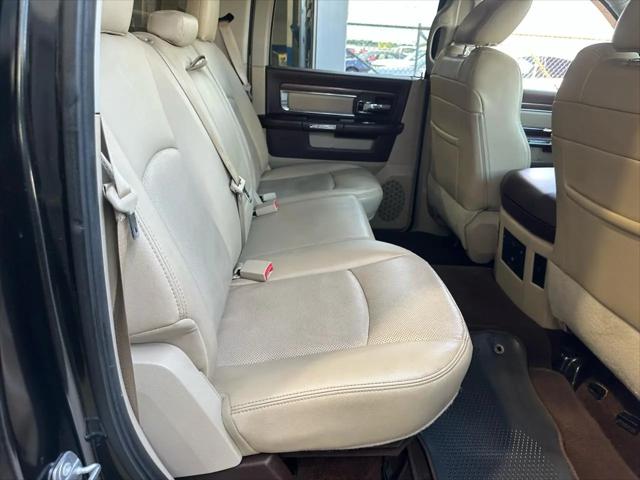 2017 Ram 1500 Laramie Crew Cab 4x2 57 Box