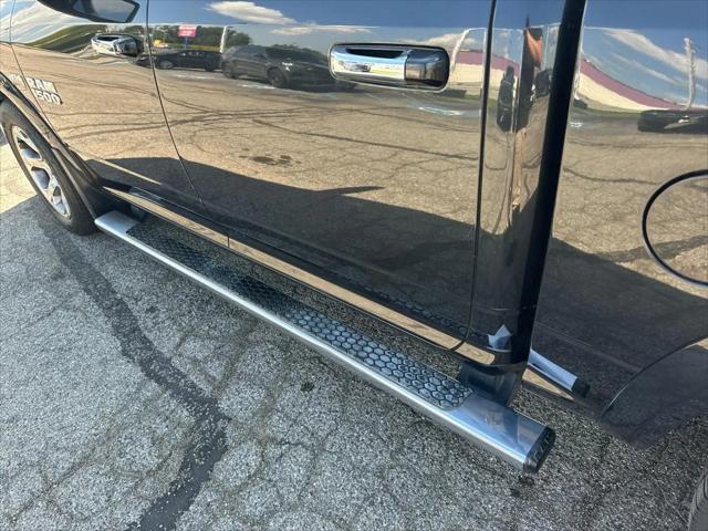2017 Ram 1500 Laramie Crew Cab 4x2 57 Box
