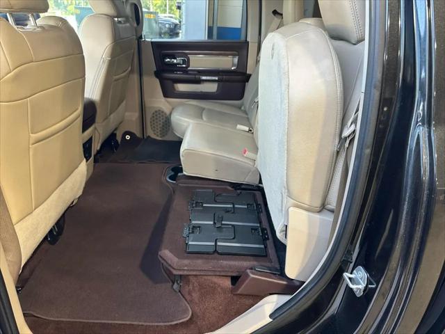 2017 Ram 1500 Laramie Crew Cab 4x2 57 Box