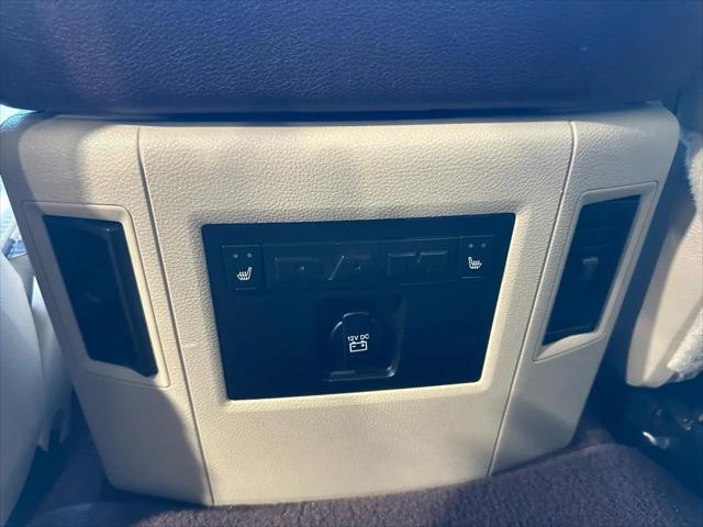 2017 Ram 1500 Laramie Crew Cab 4x2 57 Box