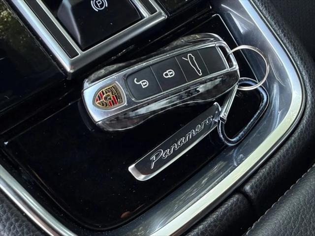 2017 Porsche Panamera Panamera