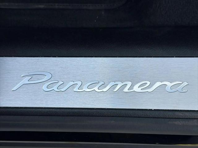 2017 Porsche Panamera Panamera