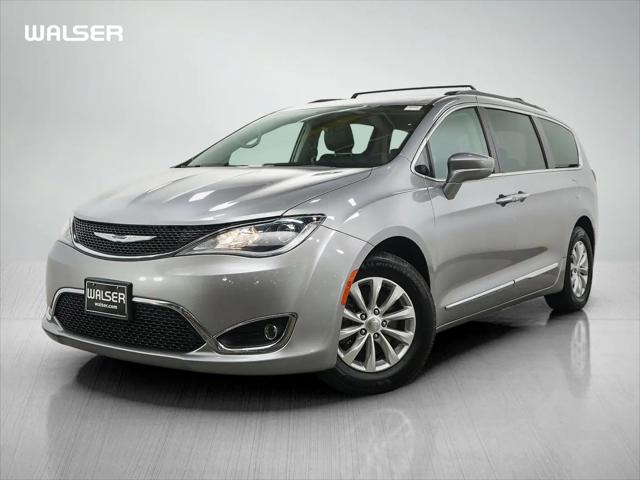 2017 Chrysler Pacifica Touring-L for sale in Hopkins, MN