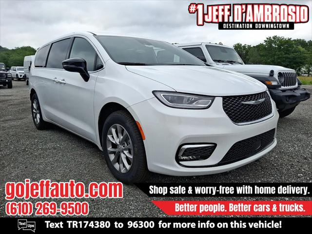 2026 Chrysler Pacifica Select AWD for sale in Downingtown, PA
