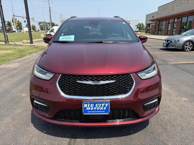 2022 Chrysler Pacifica Touring AWD