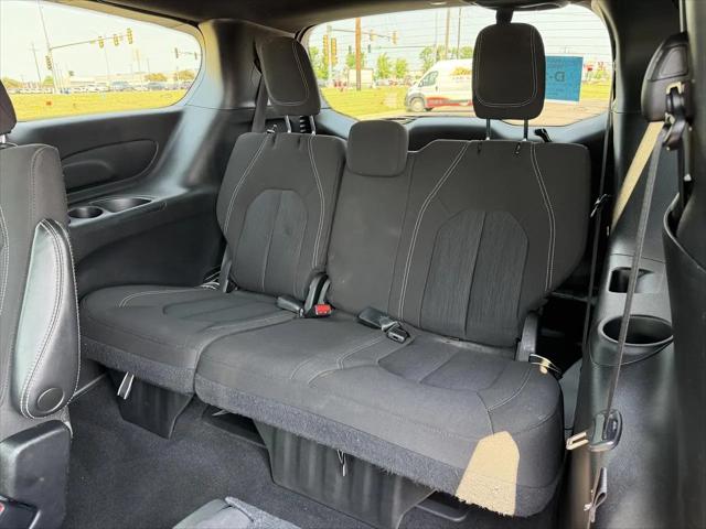 2022 Chrysler Pacifica Touring AWD