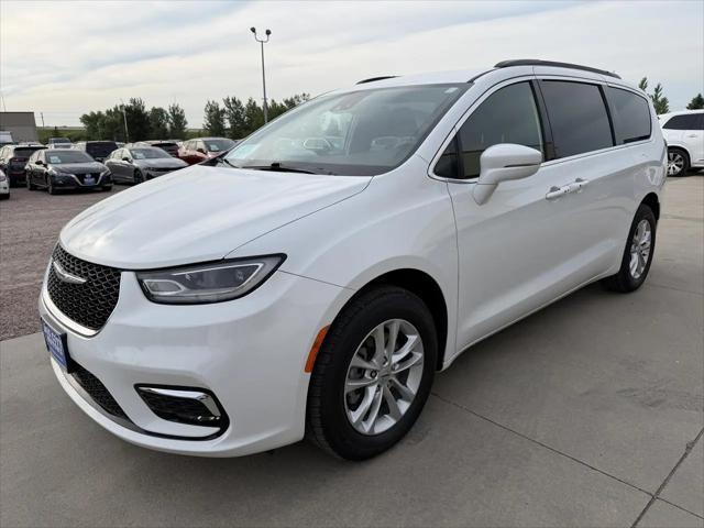 2022 Chrysler Pacifica Touring AWD