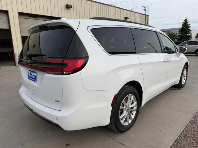 2022 Chrysler Pacifica Touring AWD