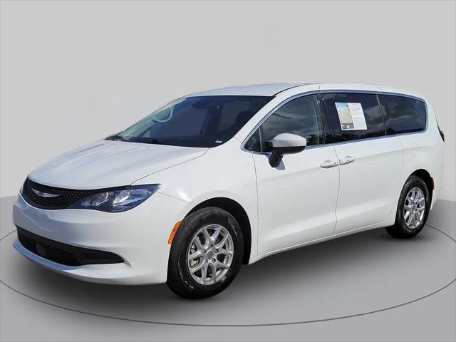 2023 Chrysler Voyager LX