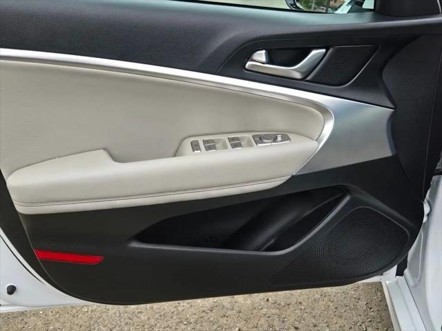 2023 Genesis G70 2.0T RWD