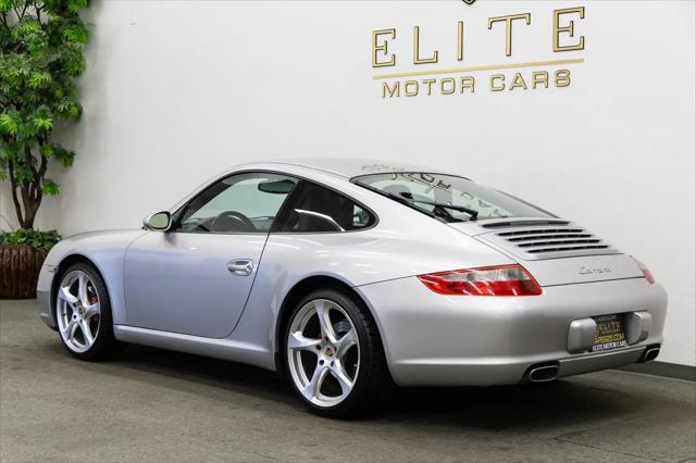 2005 Porsche 911 Carrera