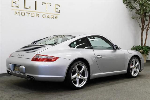 2005 Porsche 911 Carrera