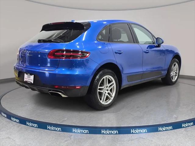 2017 Porsche Macan Macan