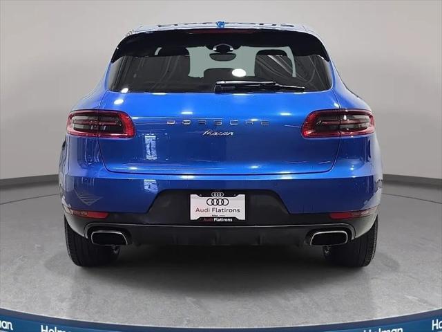 2017 Porsche Macan Macan