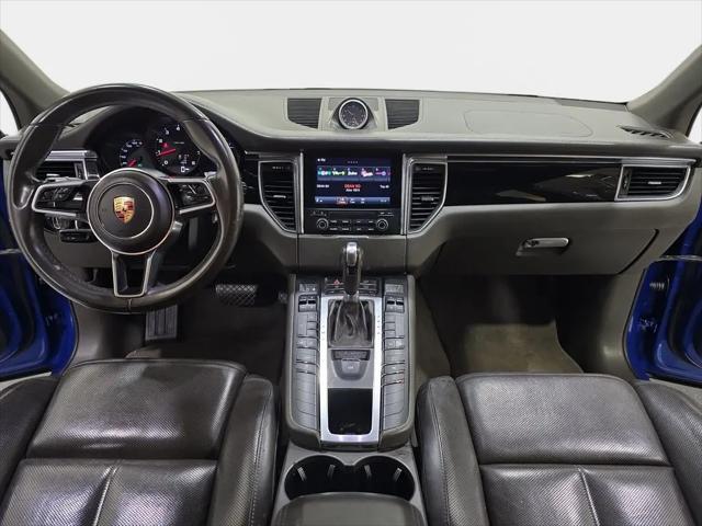 2017 Porsche Macan Macan