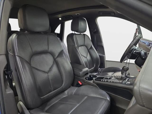 2017 Porsche Macan Macan
