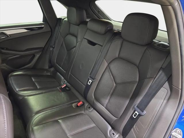 2017 Porsche Macan Macan