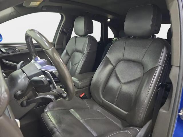2017 Porsche Macan Macan
