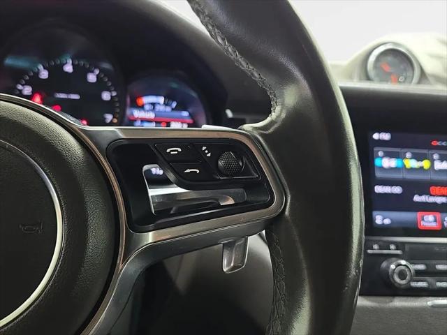 2017 Porsche Macan Macan