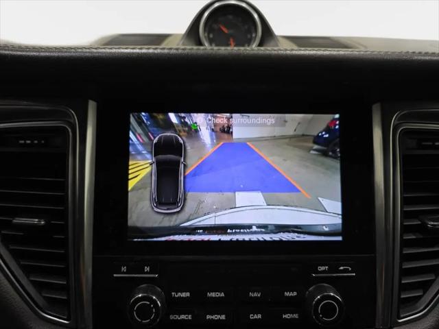 2017 Porsche Macan Macan