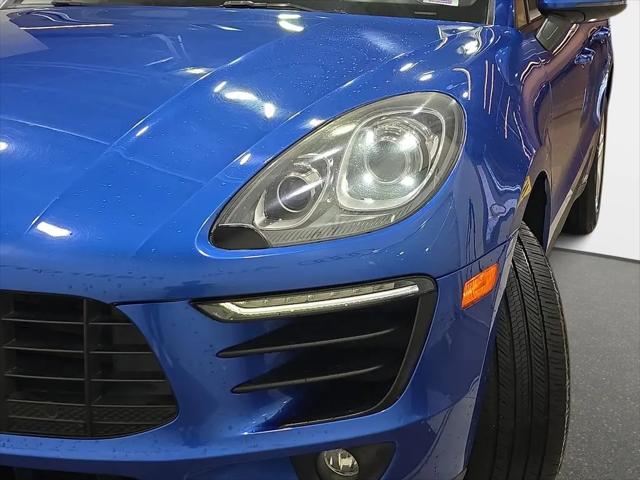 2017 Porsche Macan Macan