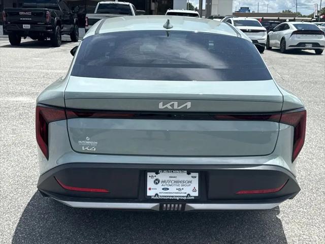 2026 Kia K4 LXS