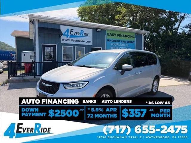 2023 Chrysler Pacifica Touring L for sale in Waynesboro, PA