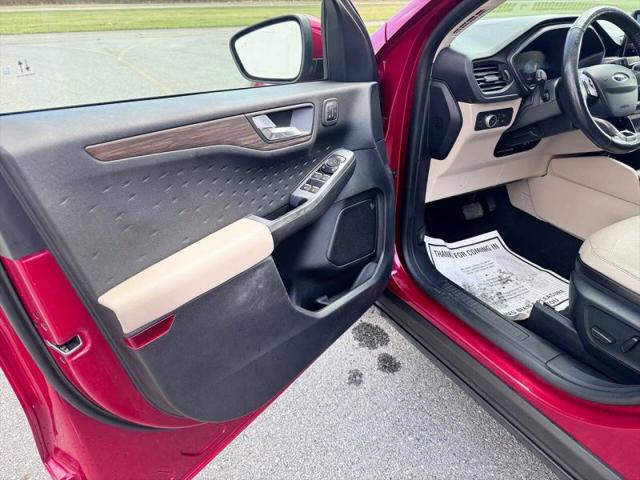 2020 Ford Escape Titanium