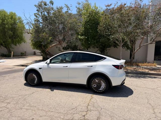 2022 Tesla Model Y Long Range Dual Motor All-Wheel Drive