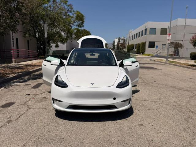 2022 Tesla Model Y Long Range Dual Motor All-Wheel Drive