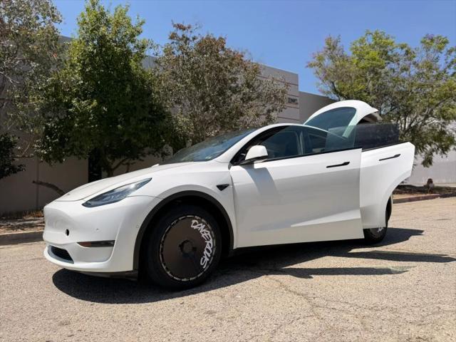 2022 Tesla Model Y Long Range Dual Motor All-Wheel Drive