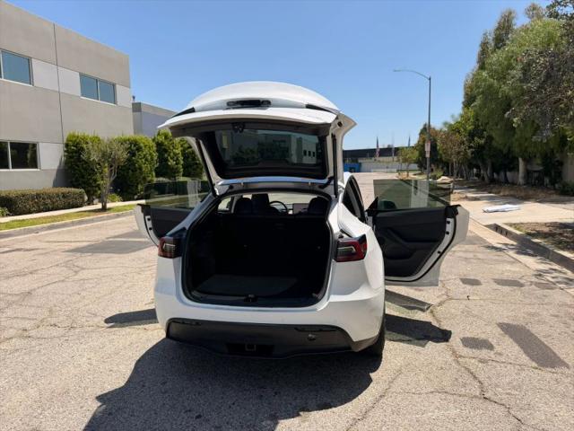 2022 Tesla Model Y Long Range Dual Motor All-Wheel Drive