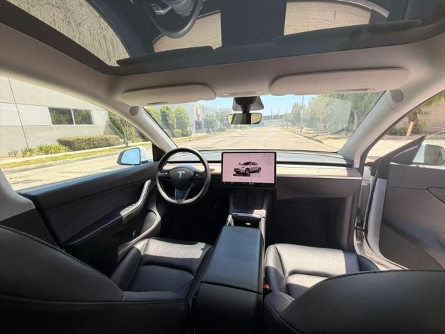 2022 Tesla Model Y Long Range Dual Motor All-Wheel Drive