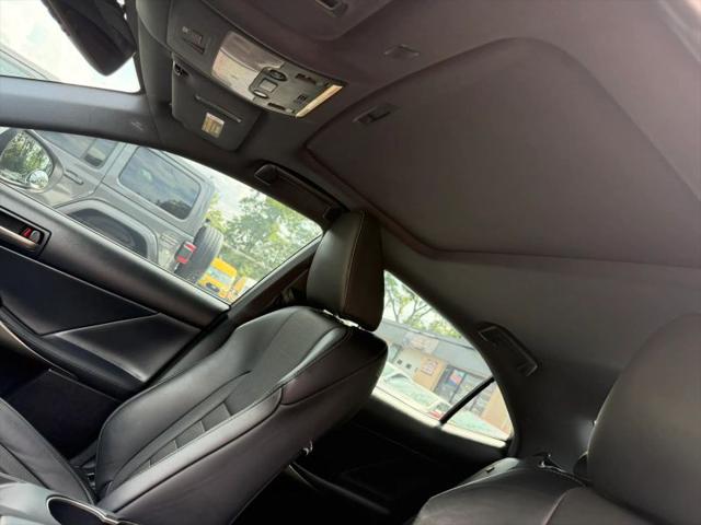 2019 Lexus IS 300 300