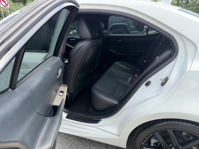 2019 Lexus IS 300 300